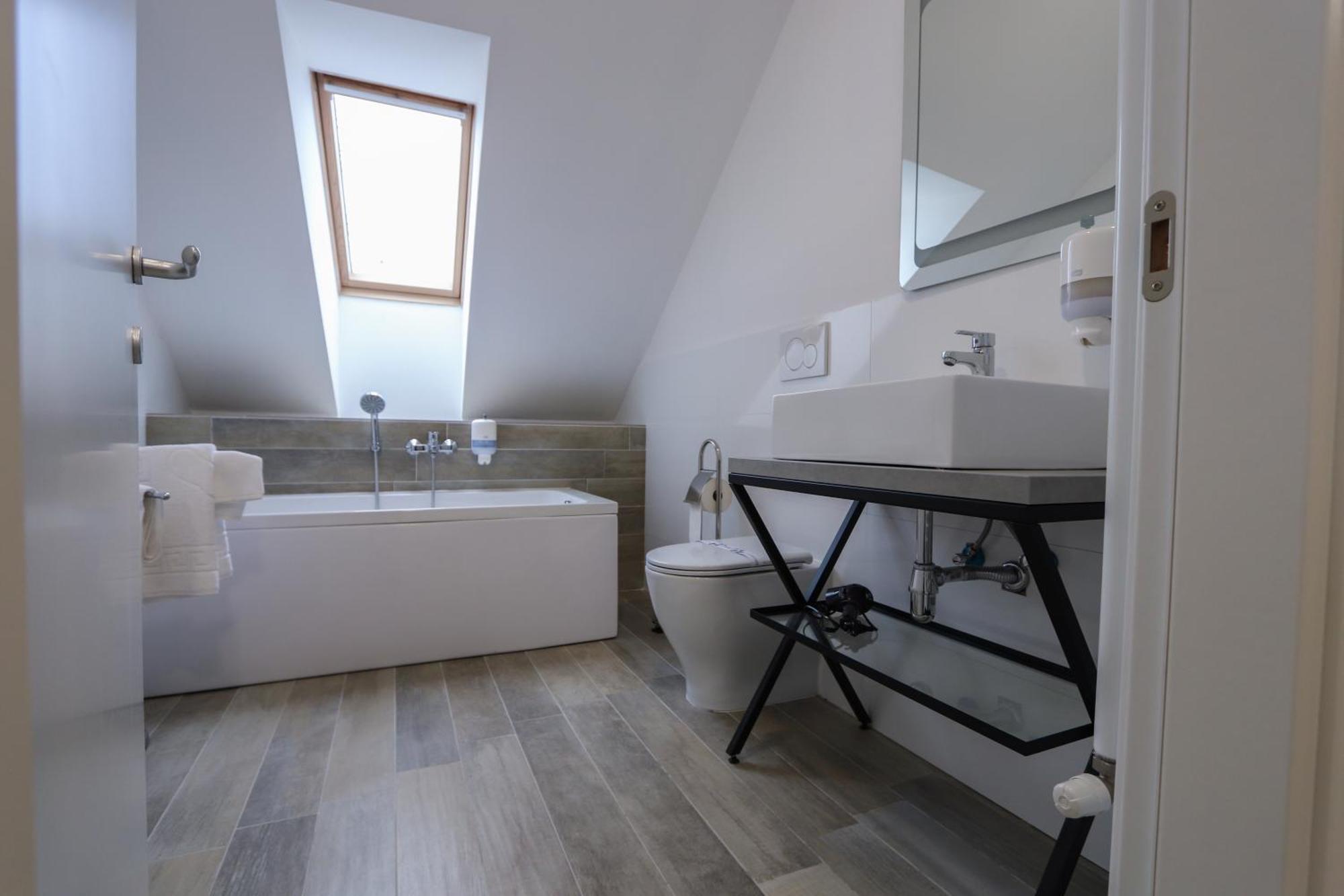 Palatul Lugoj Apartment Екстериор снимка